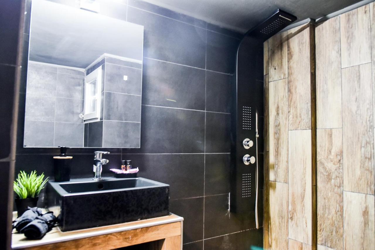 Home Plus Psirri Apartment Athens Luaran gambar